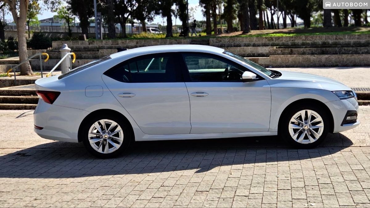 Skoda Octavia с пробегом, 2022
