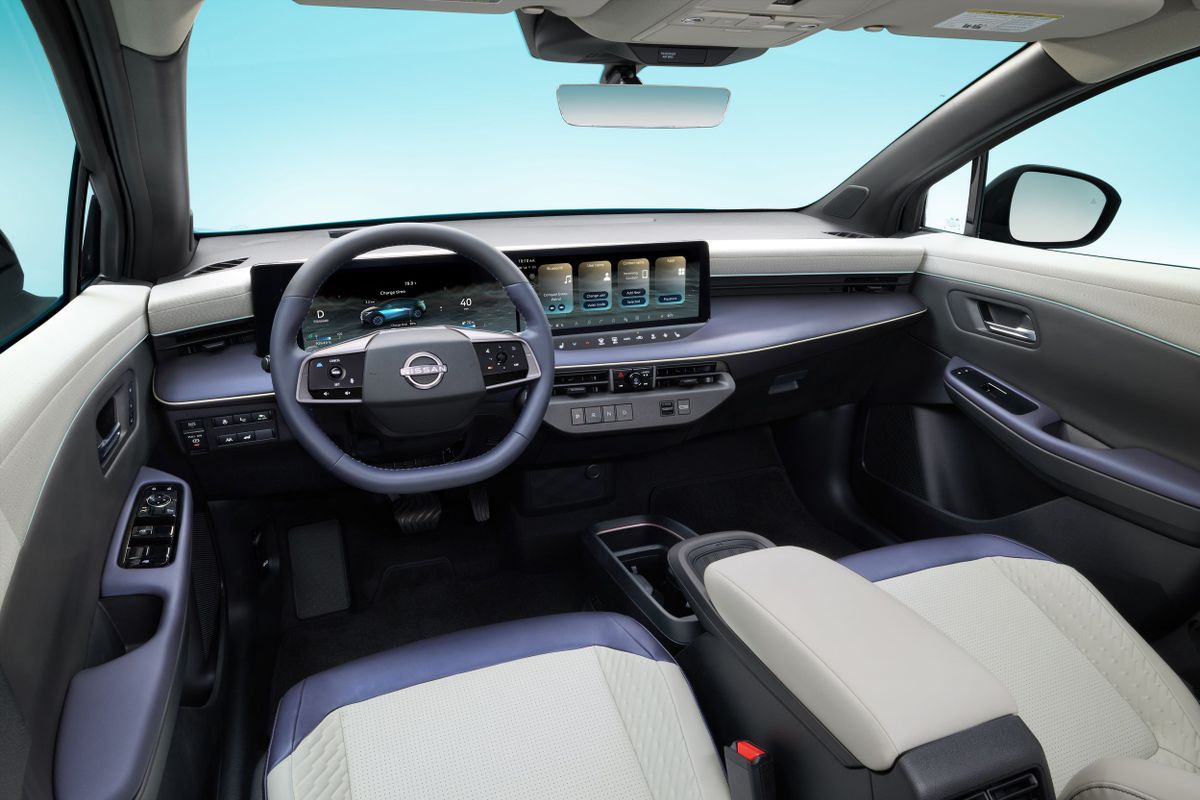 Nissan Leaf 2025. Передние сидения. Хэтчбек 5 дв., 3 поколение