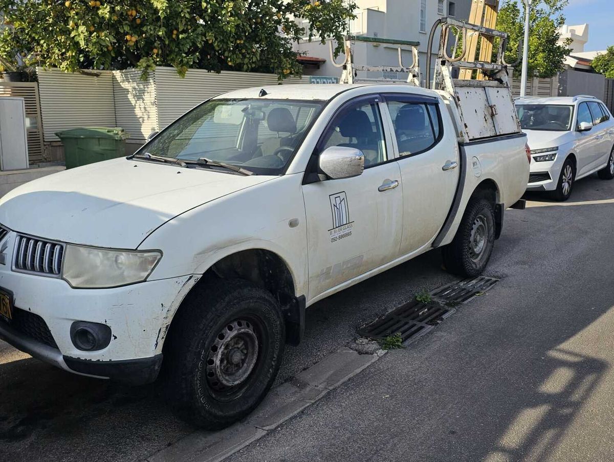 Mitsubishi L200 2ème main, 2011, main privée