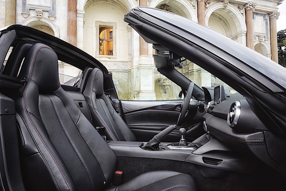 Mazda MX-5 2015. Front seats. Roadster, 4 generation