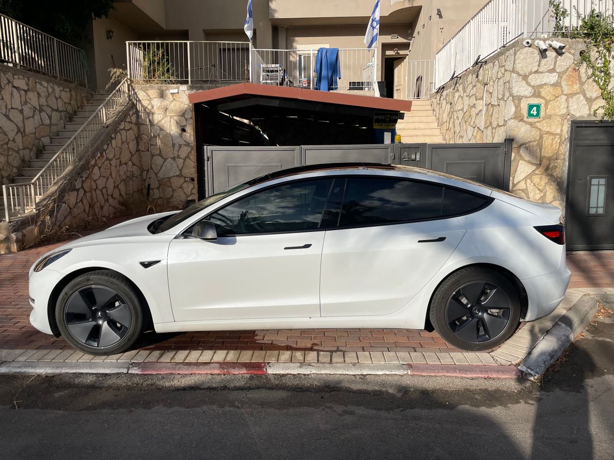 Tesla Model 3 с пробегом, 2022, частная рука