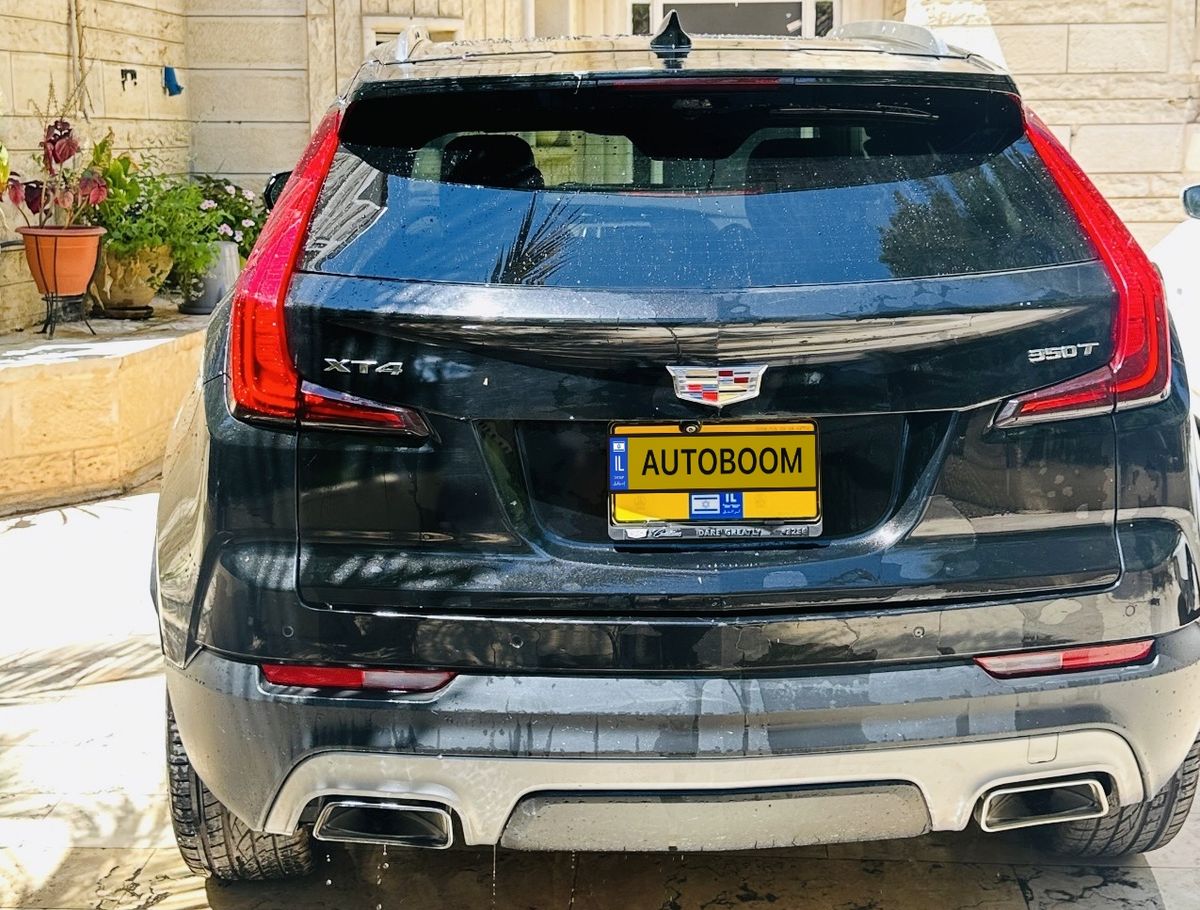 Cadillac XT4 2nd hand, 2022, private hand