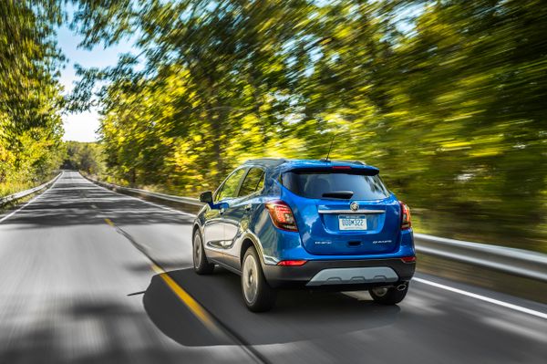 Buick Encore 2016. Carrosserie, extérieur. VUS 5-portes, 1 génération, restyling