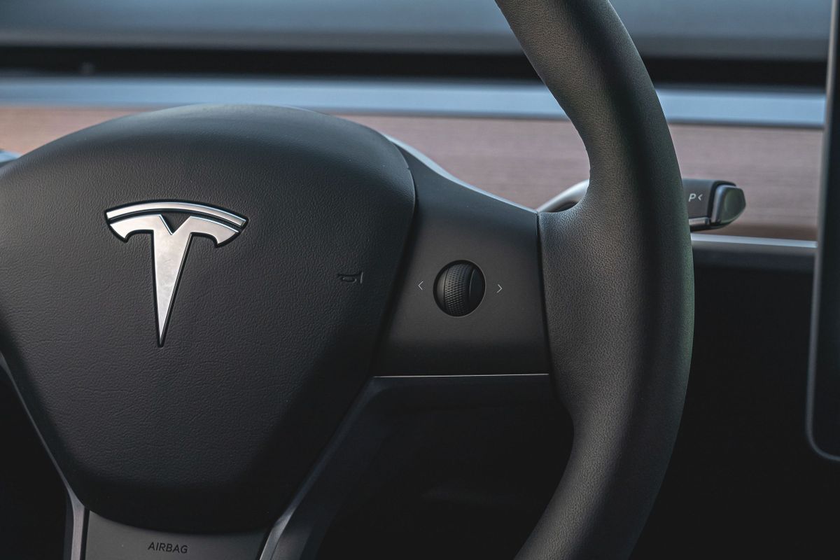 Tesla Model Y 2019. Steering wheel. SUV 5-doors, 1 generation