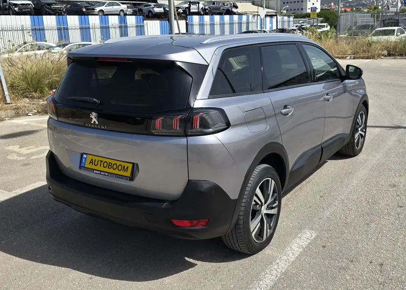 Peugeot 5008 2nd hand, 2021, private