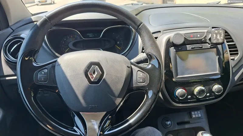 Renault Captur 2nd hand, 2016, private
