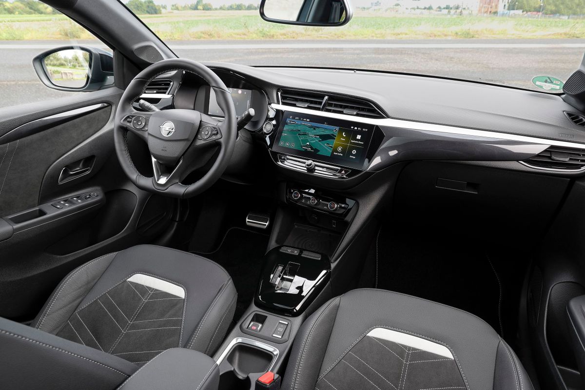 Opel Corsa 2023. Передние сидения. Мини 5 дверей, 6 поколение, рестайлинг