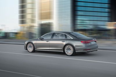 Audi A8 седан лонг. Четвертое поколение. Выпуск с 2017 года