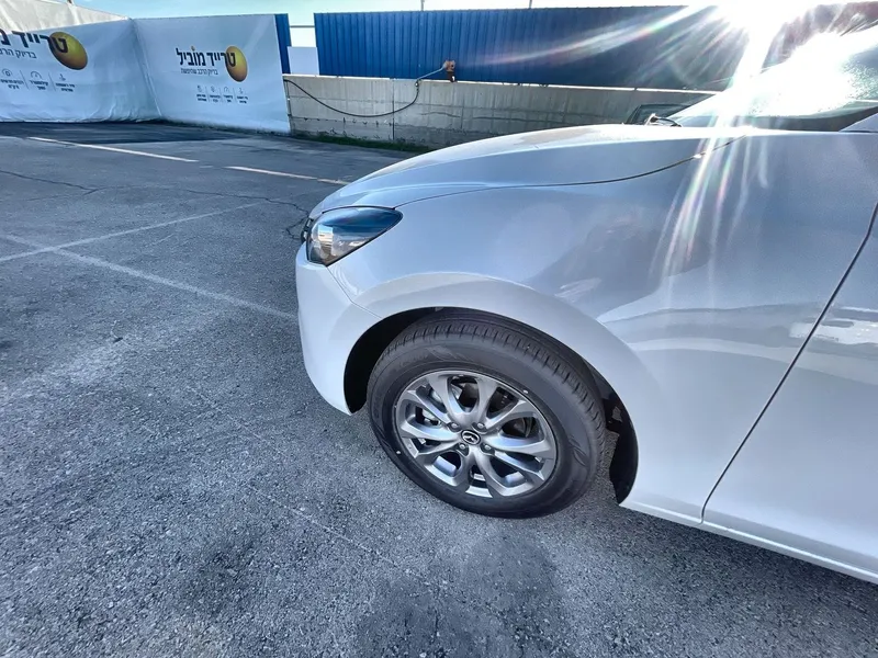 Mazda 2 nouvelle voiture, 2025