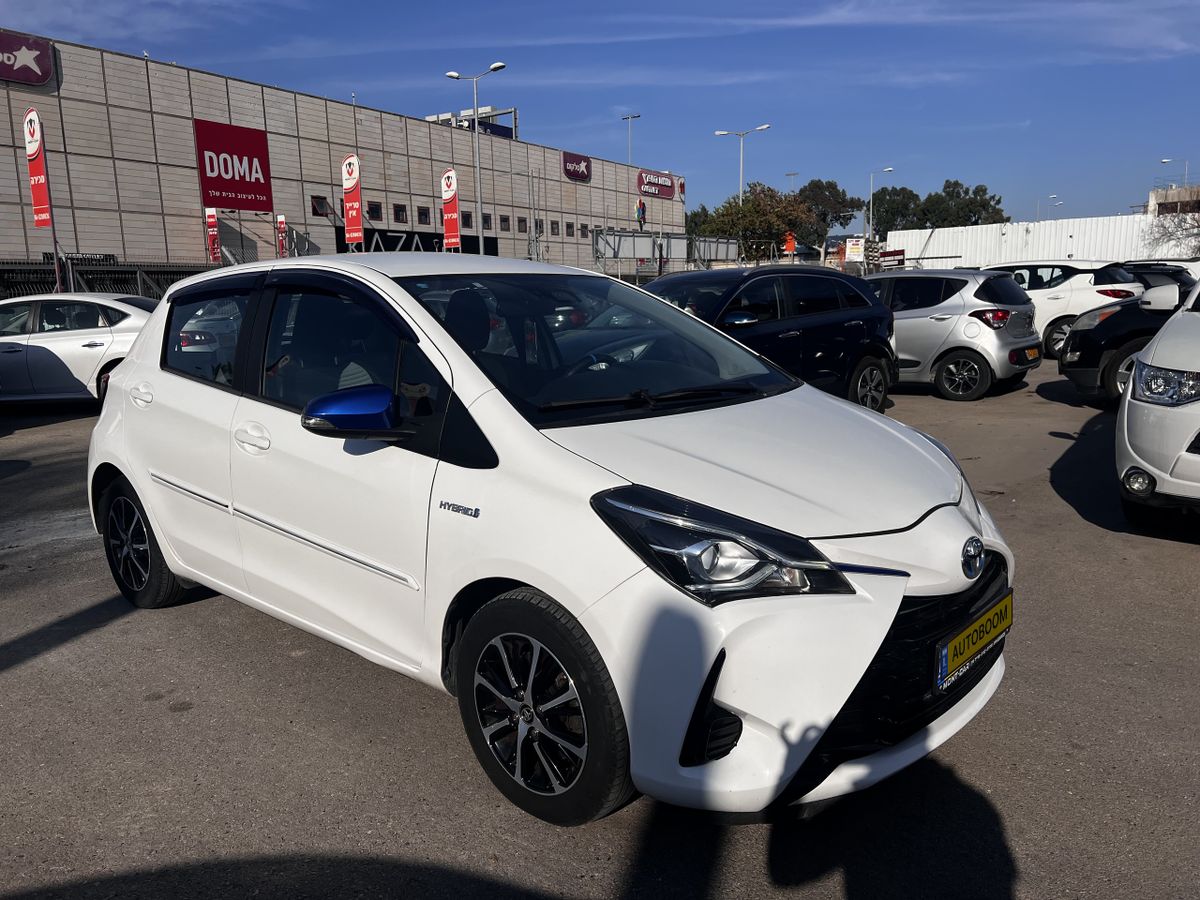 Toyota Yaris с пробегом, 2020, частная рука