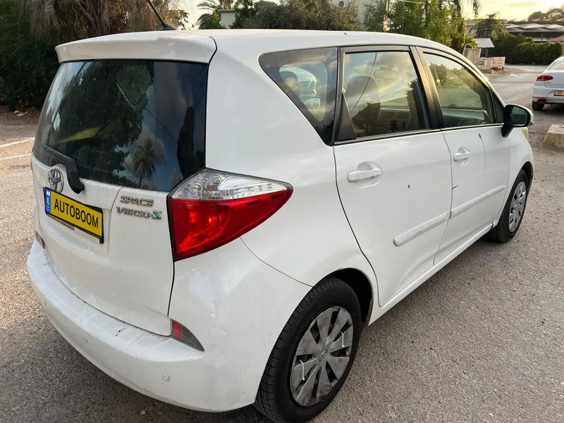 Toyota Space Verso 2nd hand, 2011, private hand