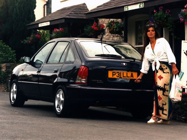 Daewoo Nexia 1995. Carrosserie, extérieur. Hatchback 5-portes, 1 génération