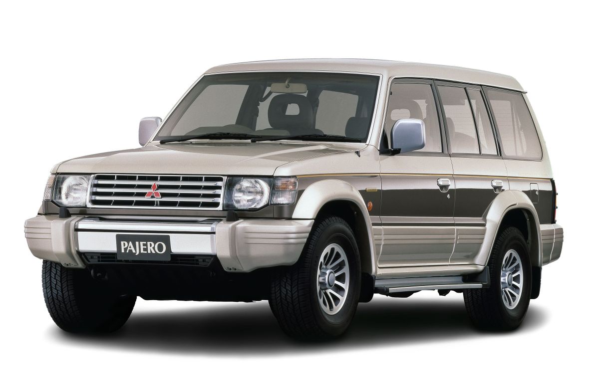 מיצובישי  פאג'רו 1991. מרכב, צורה. רכב שטח 5 דלתות, 2 דור