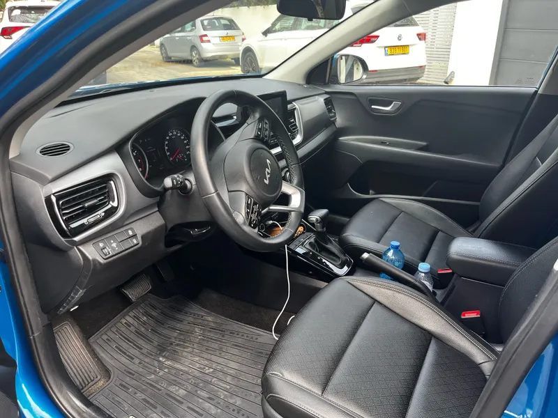 Kia Stonic 2nd hand, 2023, private hand