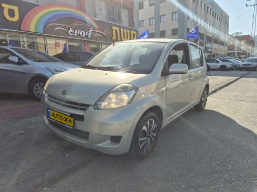 Daihatsu Sirion, 2008, фото