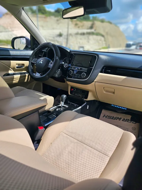 Mitsubishi Outlander 2ème main, 2018, main privée