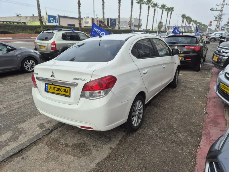 Mitsubishi Attrage 2nd hand, 2016