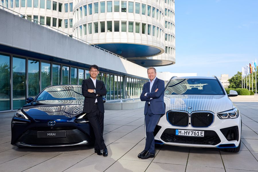 Компания BMW давно ведёт совместную с Toyota работу по строительству водородомобилей