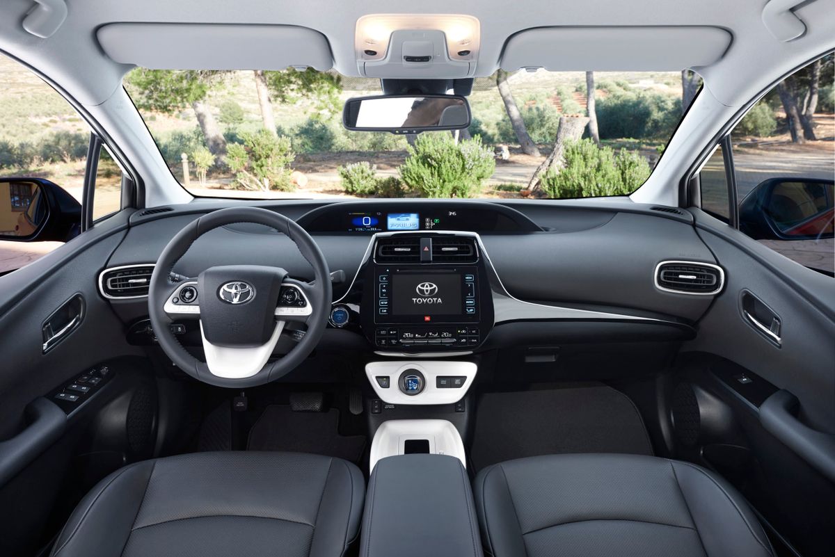 Toyota Prius 2015. Front seats. Liftback, 4 generation