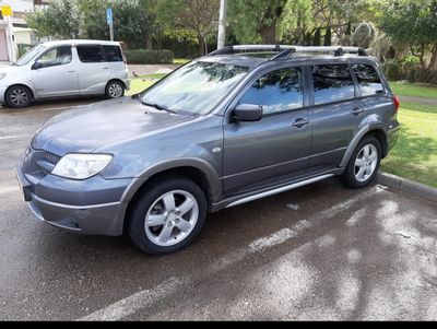 Mitsubishi Outlander 2nd hand, 2005, private hand