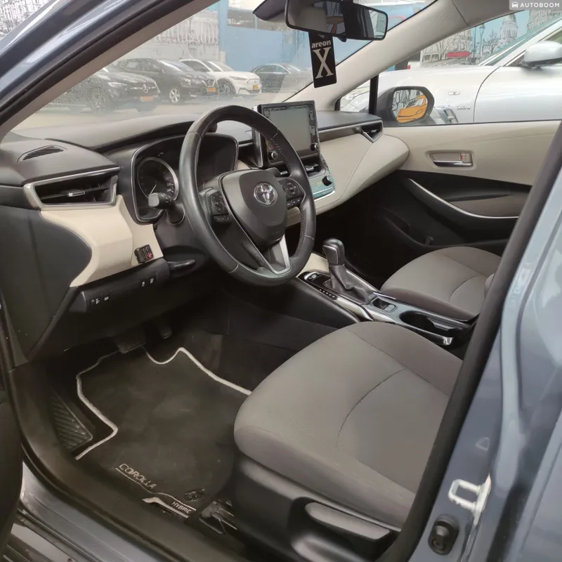 Toyota Corolla 2nd hand, 2021, private