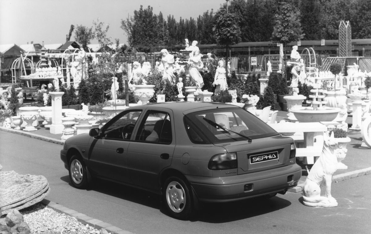 Kia Sephia 1996. Bodywork, Exterior. Hatchback 5-door, 1 generation, restyling
