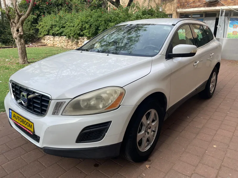 Volvo XC60 2nd hand, 2012, private hand