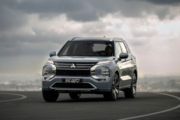 Mitsubishi Outlander 2024. Кузов, экстерьер. Внедорожник 5 дв., 4 поколение, рестайлинг 1