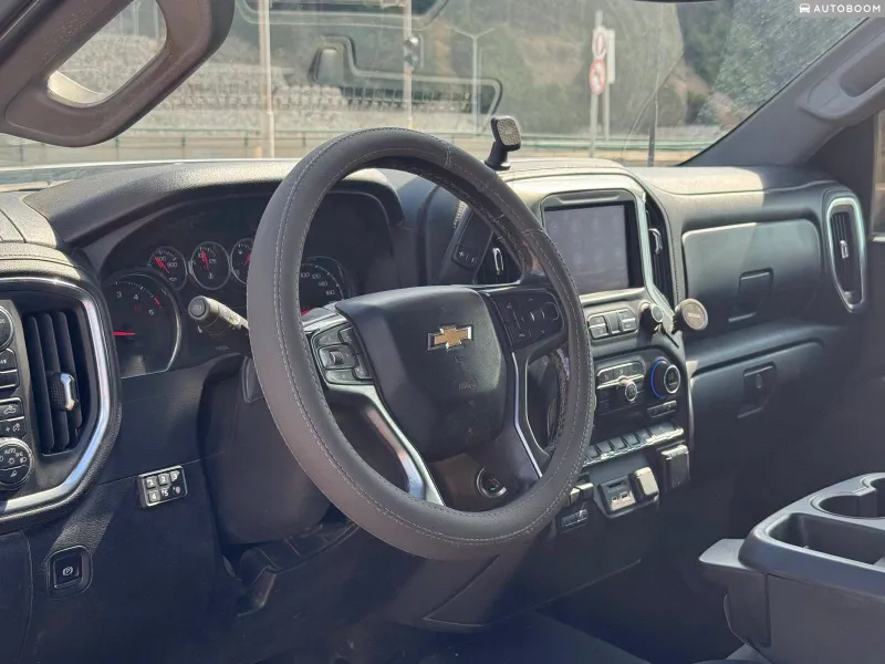 Chevrolet Silverado с пробегом, 2021