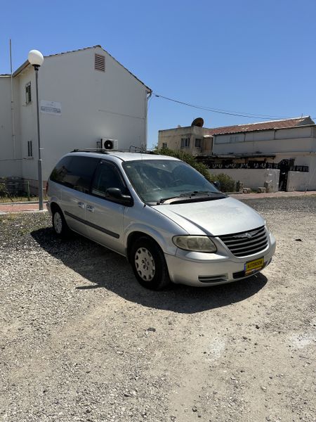 Chrysler Town & Country 2nd hand, 2007, private hand