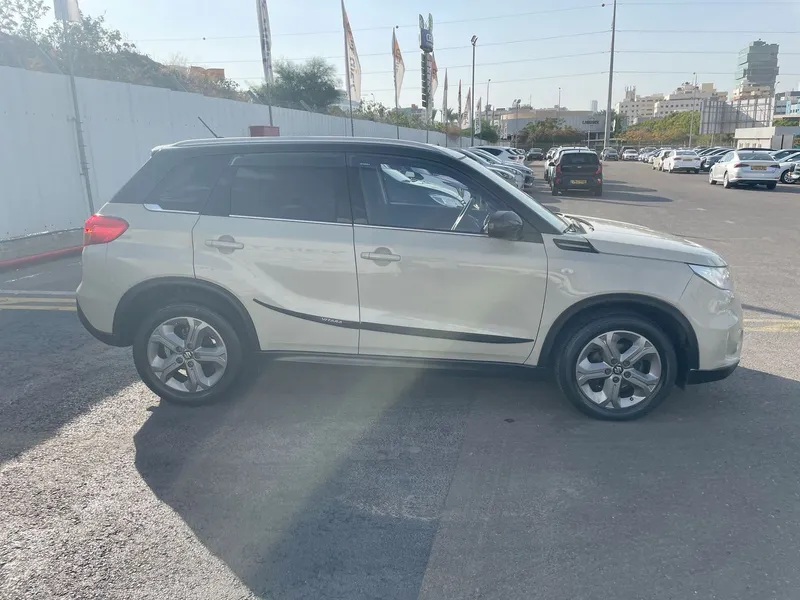 Suzuki Vitara 2ème main, 2017, main privée
