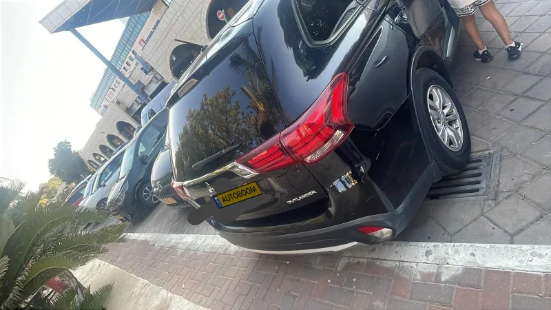 מיצובישי אאוטלנדר יד 2 רכב, 2015, פרטי