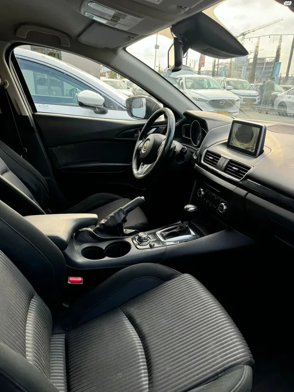 Mazda 3 2ème main, 2014