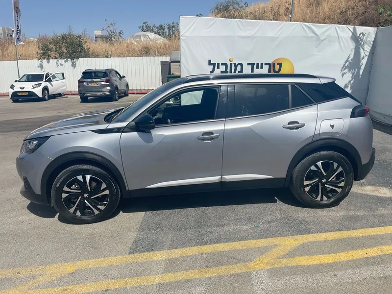 Peugeot 2008 2nd hand, 2023
