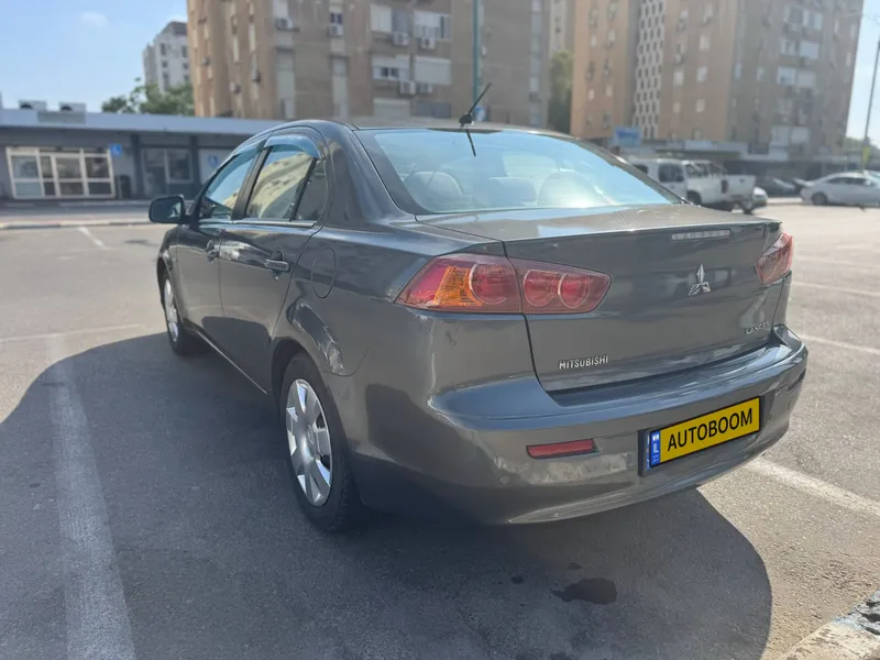 Mitsubishi Lancer 2nd hand, 2011, private hand