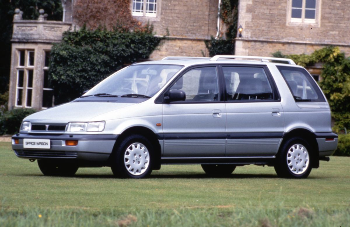Mitsubishi Space Wagon 1991. Carrosserie, extérieur. Compact Van, 2 génération