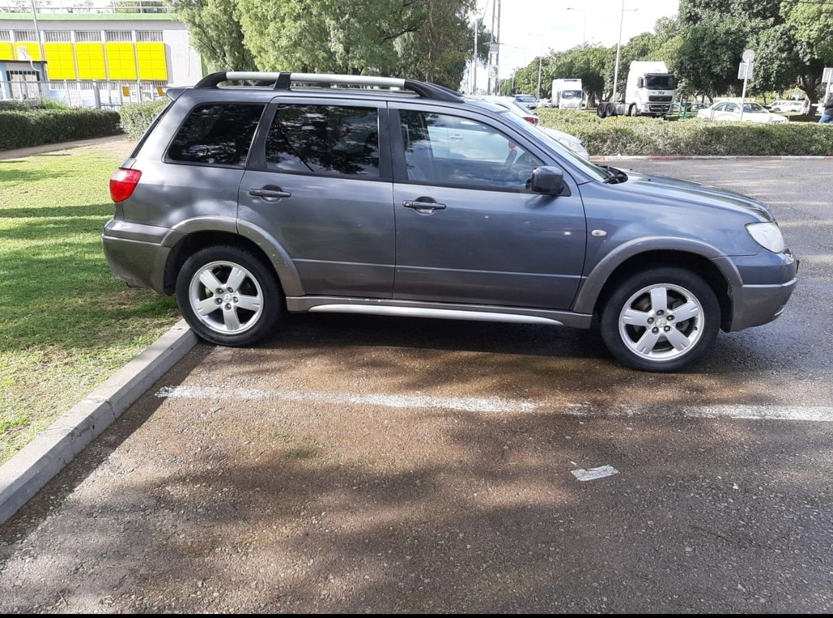 Mitsubishi Outlander с пробегом, 2005, частная рука
