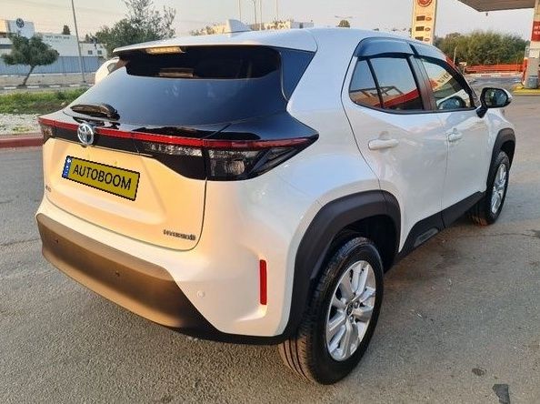Toyota Yaris Cross новый, 2023