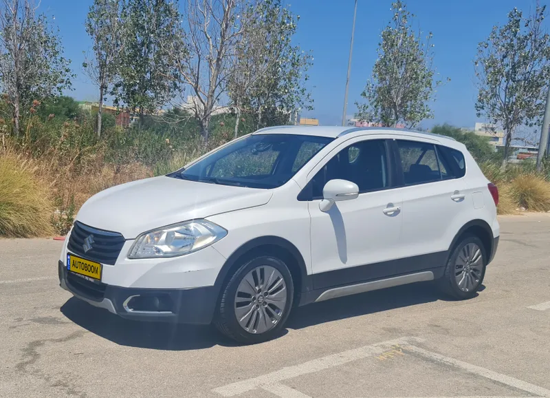 Suzuki SX4 с пробегом, 2015