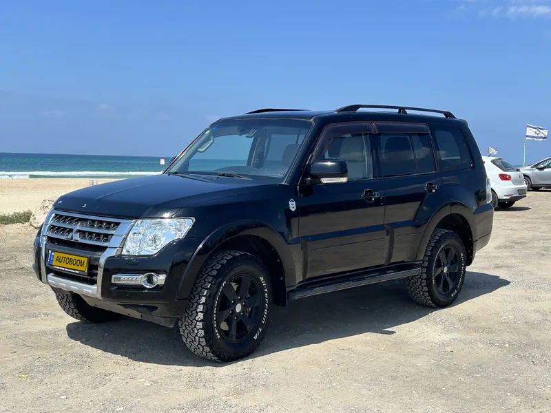 Mitsubishi Pajero 2ème main, 2018, main privée