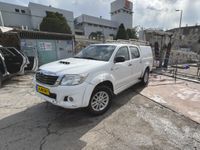 Toyota Hilux 2nd hand, 2013, private