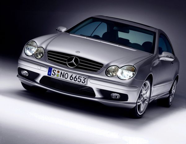 מרצדס-בנץ CLK-Class AMG 2002. מרכב, צורה. קופה, 2 דור