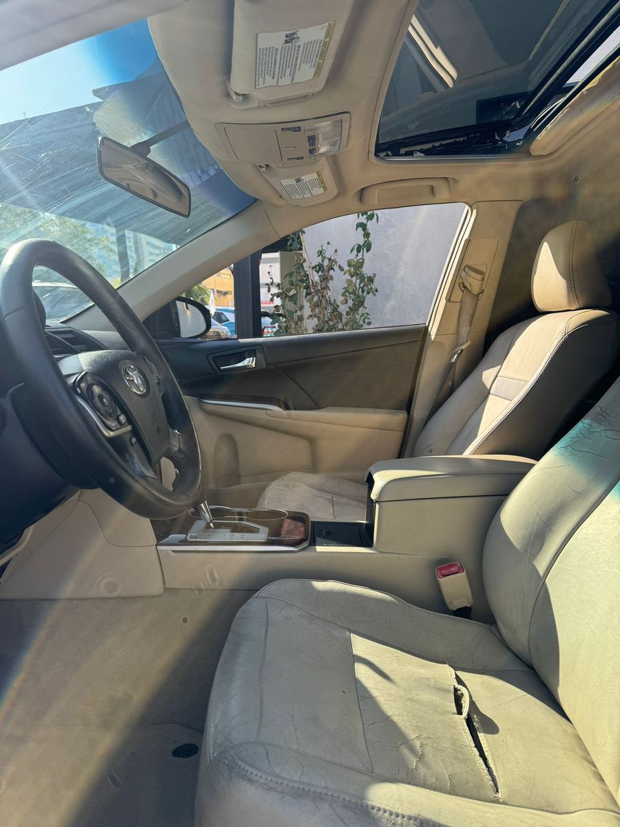 Toyota Camry 2ème main, 2014