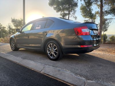 Škoda Octavia 2ème main, 2014, main privée