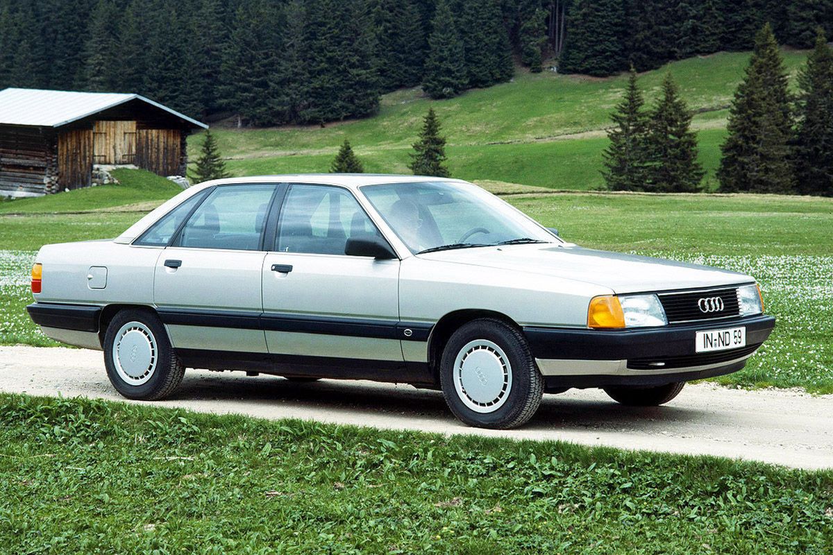 Audi 100 1988. Carrosserie, extérieur. Berline, 3 génération, restyling
