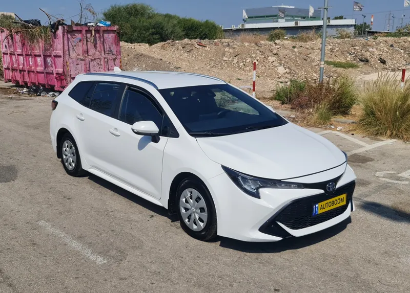 Toyota Corolla 2nd hand, 2022, private