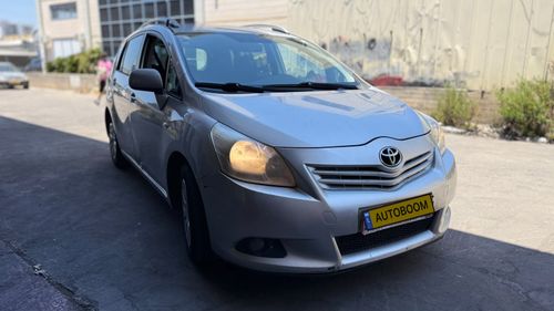 Toyota Verso, 2012, фото