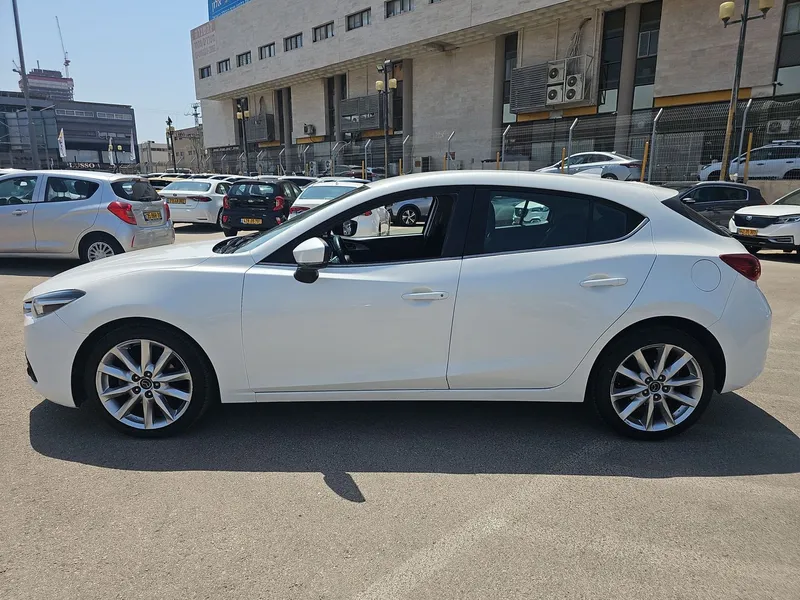 Mazda 3 с пробегом, 2019, частная рука