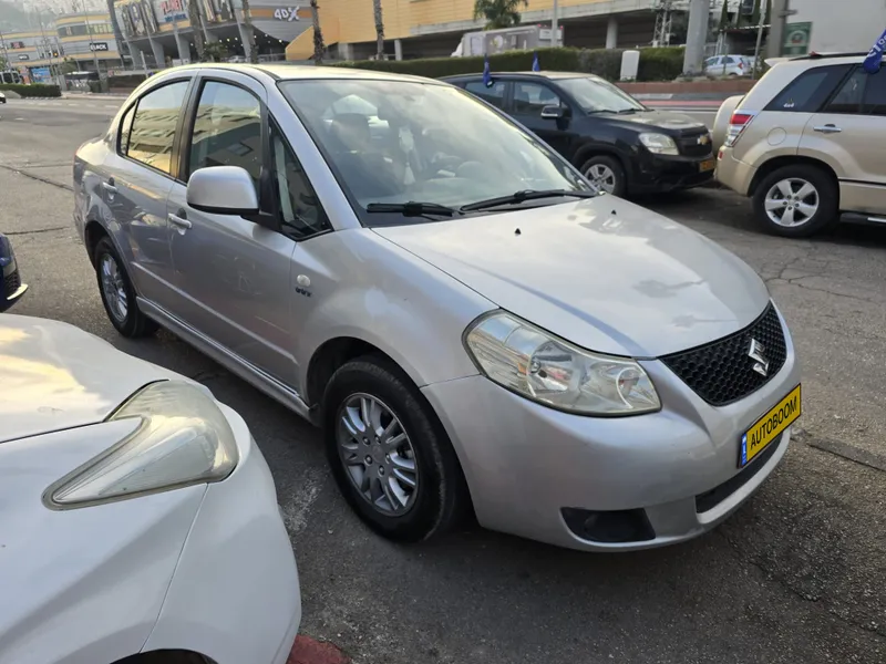סוזוקי SX4 יד 2 רכב, 2008, פרטי