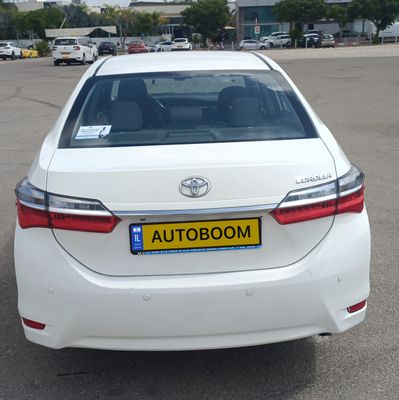 Toyota Corolla 2nd hand, 2017, private hand